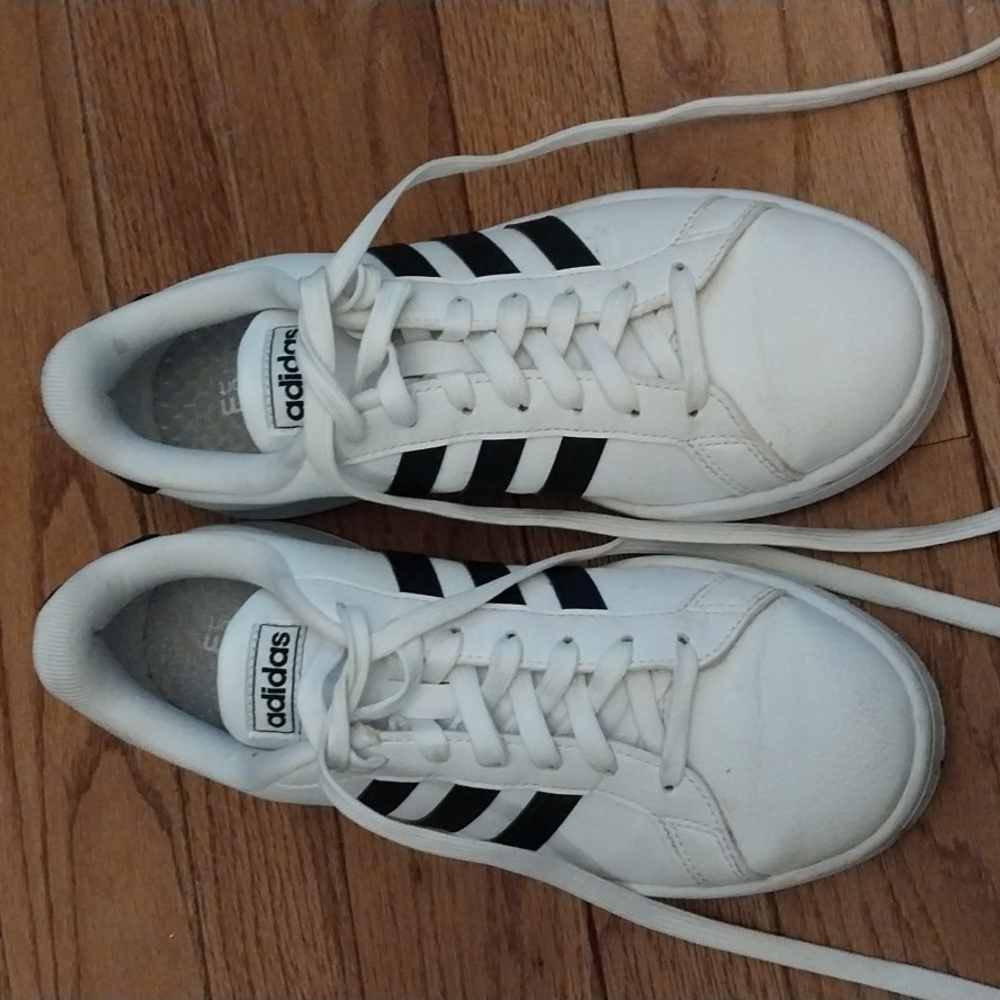 Ladies Adidas sneakers